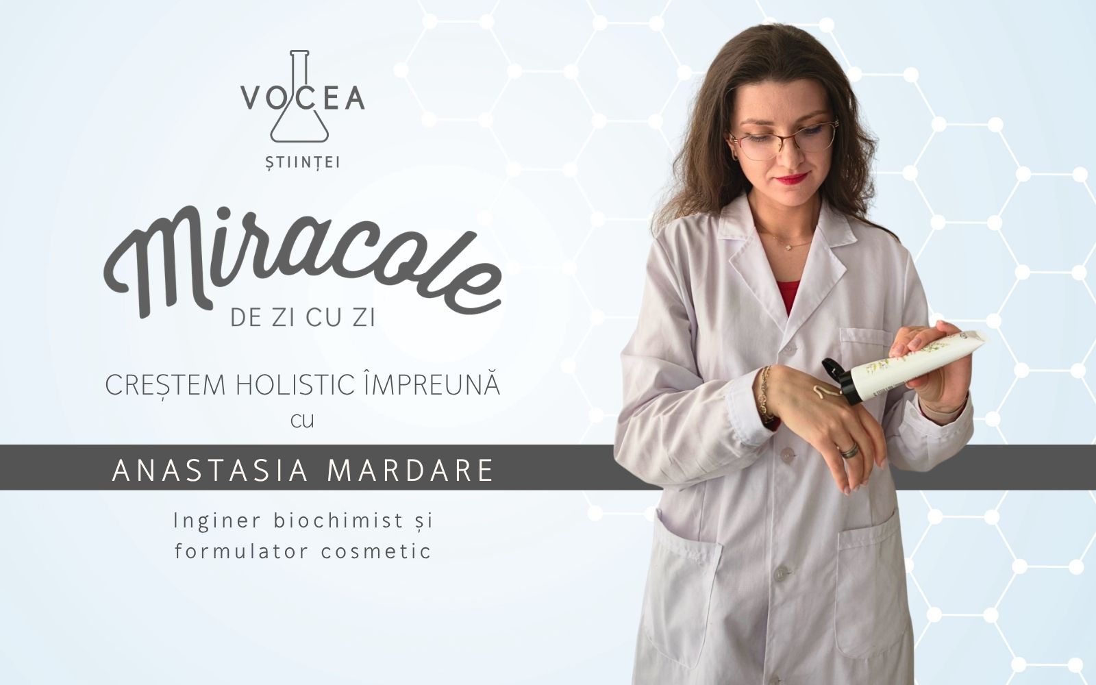 You are currently viewing Biochimia verii dincolo de SPF: cum se adaptează pielea și microbiomul tău la nivel celular